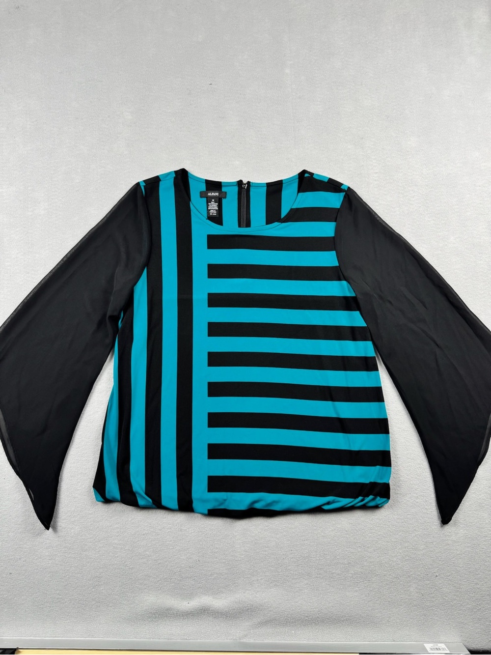 Alfani Women’s Lined Chiffon Blouse Teal Black Geometric Bell Sleeve Medium